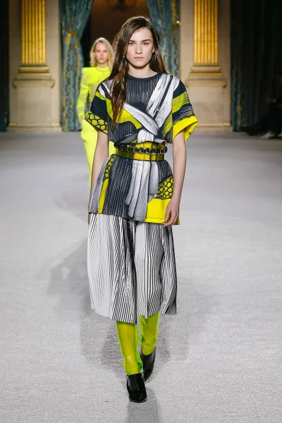 Look 58